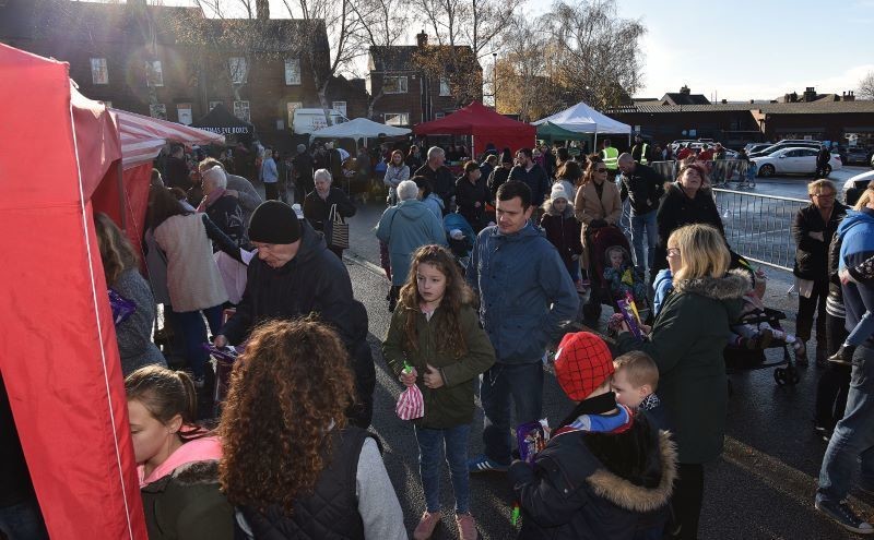Other image for Hundreds flock to first ever Cudworth Christmas market
